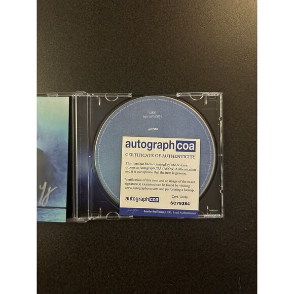SIGNED Luke Hemmings - Boy CD AUTOGRAPH COA #SC79384 - Picture 3 of 3